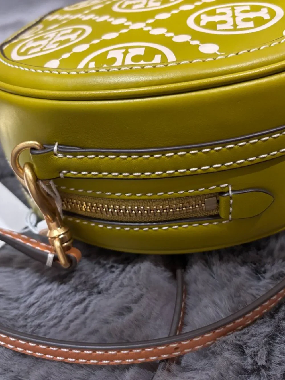 NEW Tory Burch Circle Crossbody Bag Moon T Monogram Leather Lime Olive Green